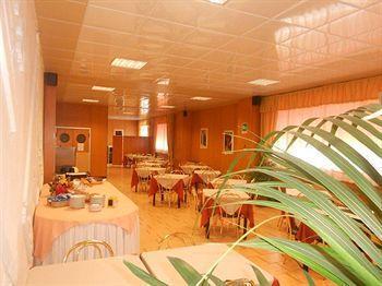 Tiby Hotel 3*