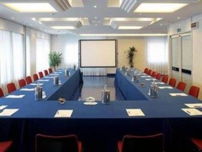Hotel Tiby Modena