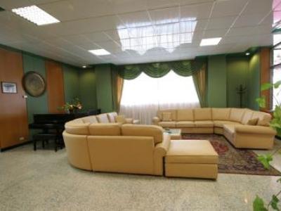 Tiby Hotel 3*