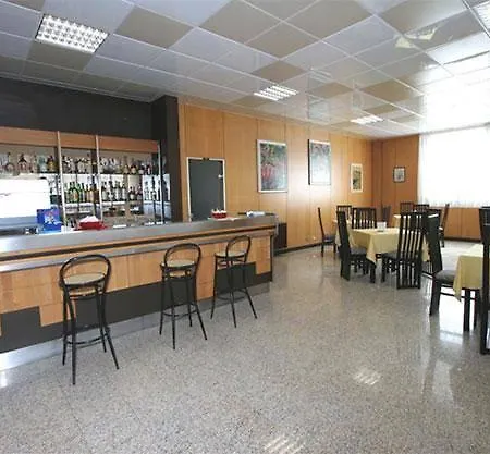 Tiby Hotel 
